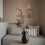 Akria Seaside فندق ناوسا
