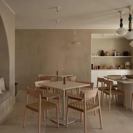 Hotel Akria Seaside *