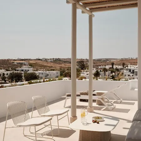 Hotel Akria Seaside Naousa (Paros)