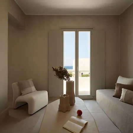 Akria Seaside Naousa (Paros)