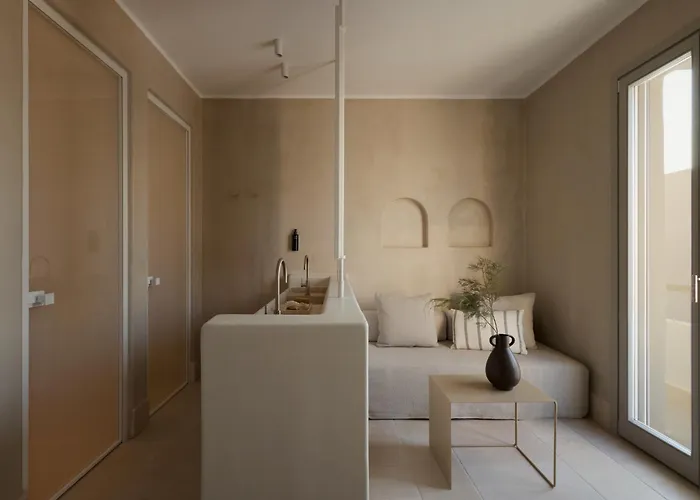 Akria Seaside فندق