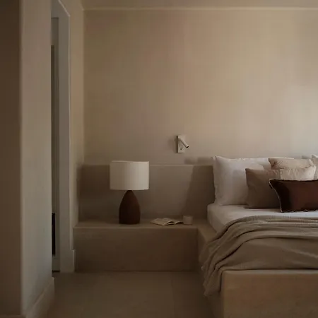 Hotel Akria Seaside Naousa (Paros)