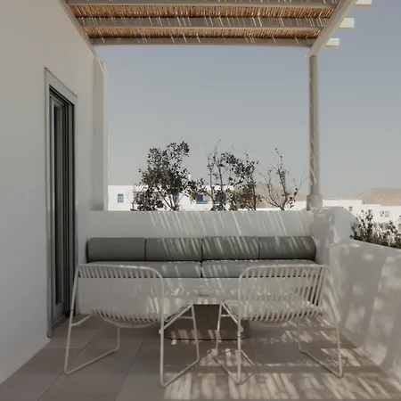Akria Seaside מלון *