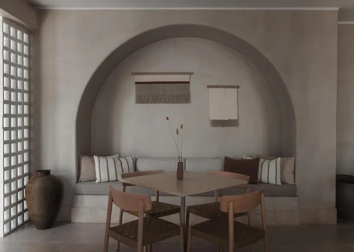 Akria Seaside Ξενοδοχείο *